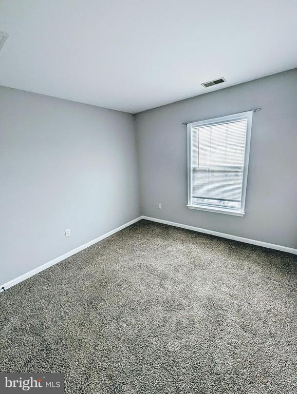 Building Photo - 121 Eagles Ridge