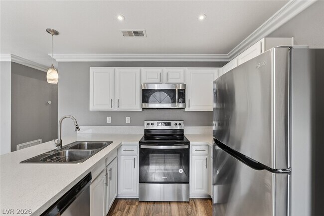 Building Photo - 4050 Pacific Harbors Dr