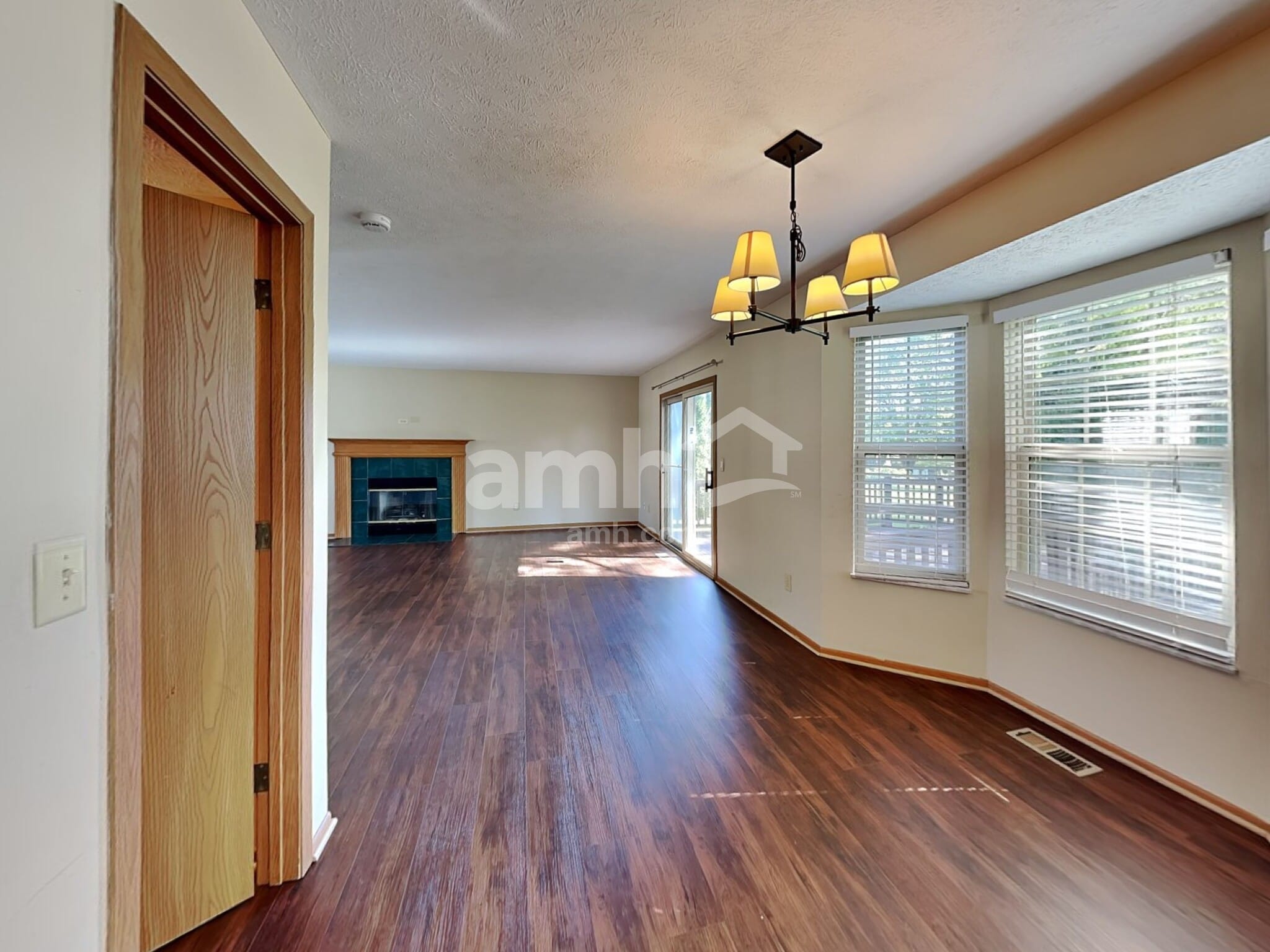 Building Photo - 3300 Darby Glen Blvd