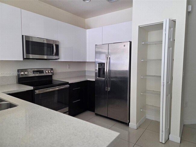 Building Photo - 8841 NW 103rd Ave