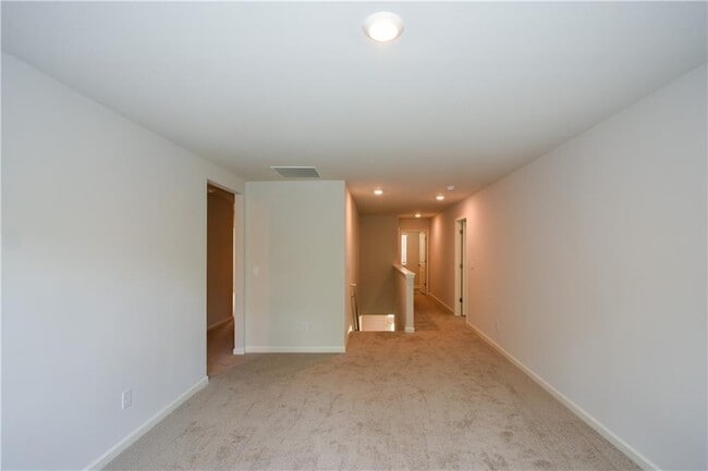 Building Photo - 331 Belmont Dr