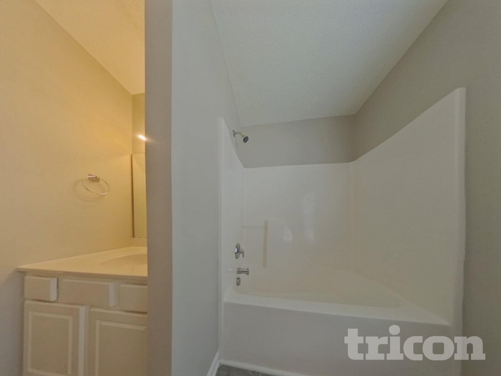 Building Photo - 482 Fox Trot Dr