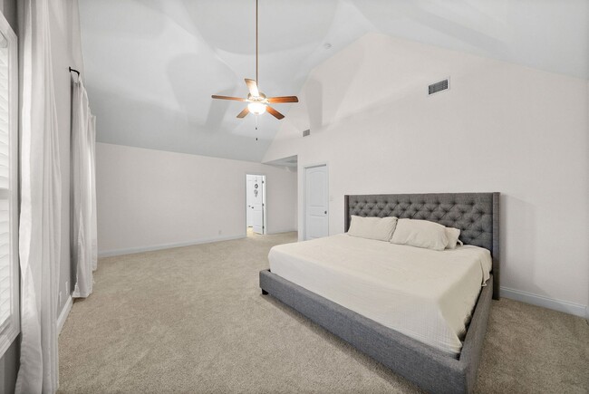 Building Photo - 1004 Black Oak Cir