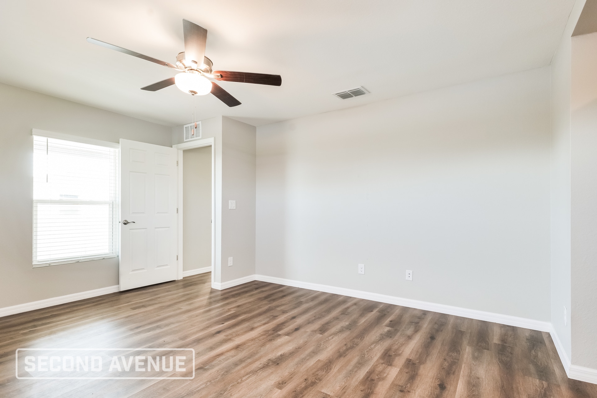 Building Photo - 1013 NE 2nd Ave