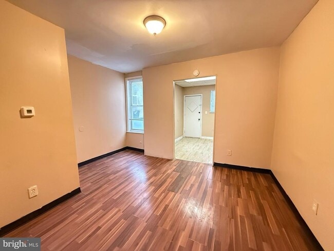 Building Photo - 2219 Winton St