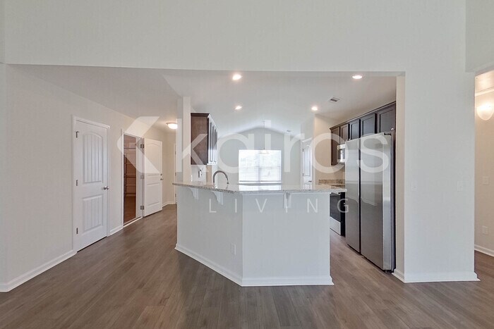 Building Photo - 108 St Phillip Wy