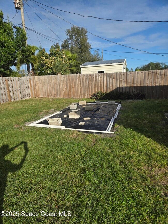 Building Photo - 574 Dianne Dr