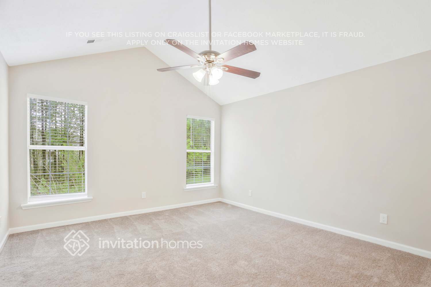 Building Photo - 3718 Oakwood Manor Ct