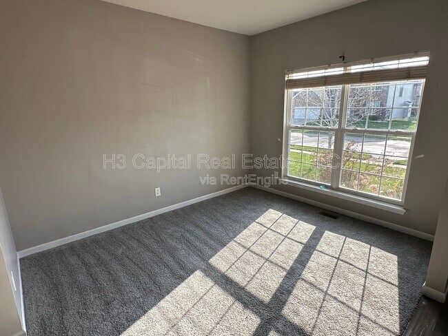Building Photo - 116 Forest Oaks Dr
