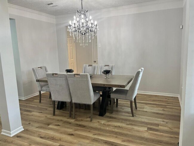 Building Photo - 14111 Torrey Vista Dr