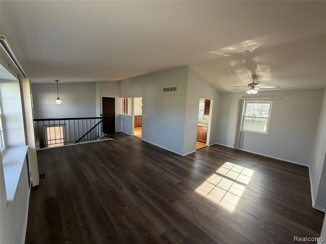 Building Photo - 20923 W Glen Haven Cir