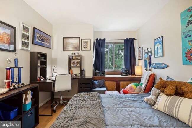 Building Photo - 2031 Approach Ln