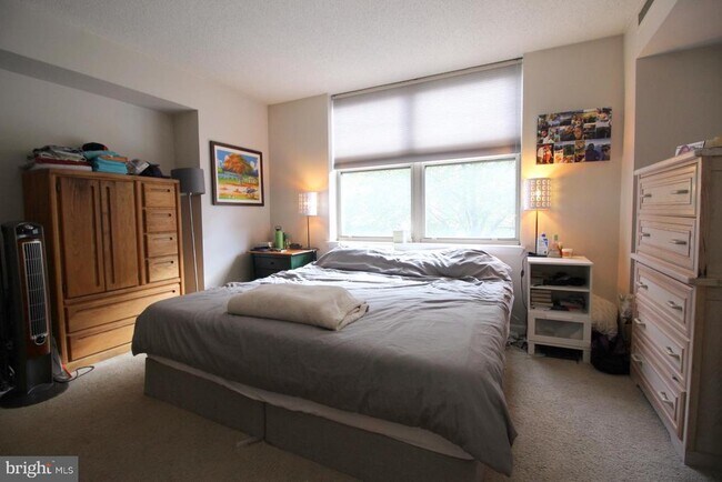 Building Photo - 1200 Braddock Pl