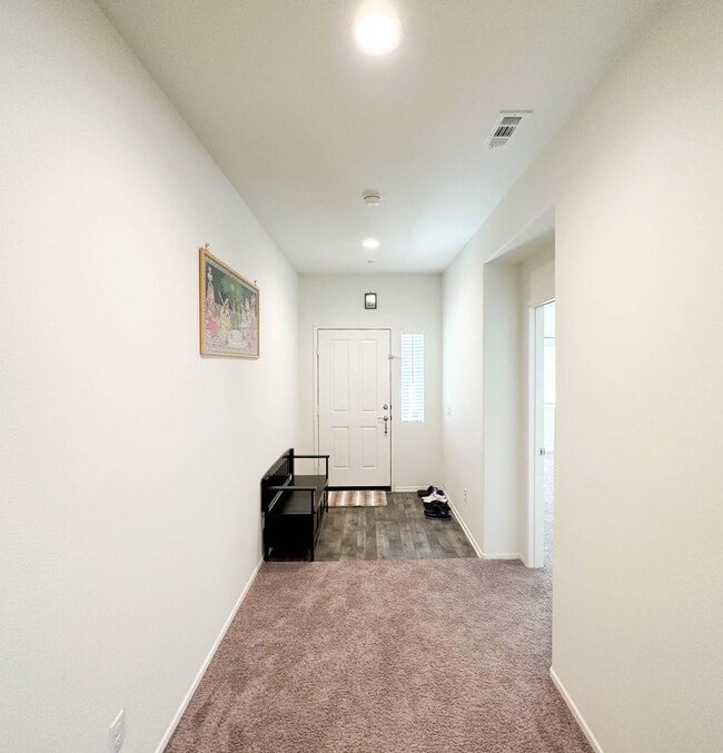 Building Photo - COMING SOON! * RARE OPPORTUNITY * SENIOR (55+) ROOM FOR RENT IN PRISTINE GATED COMMUNITY IN MENIFEE!