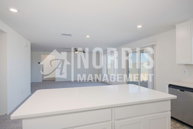 Building Photo - Beautiful Brand New Home