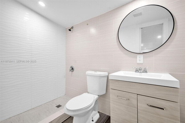 Building Photo - 2372 NW 34th St