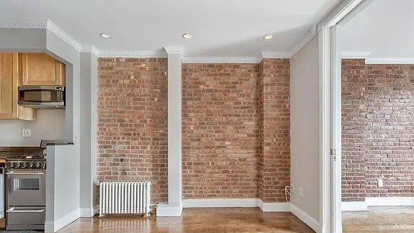 Building Photo - 697 Tenth Avenue