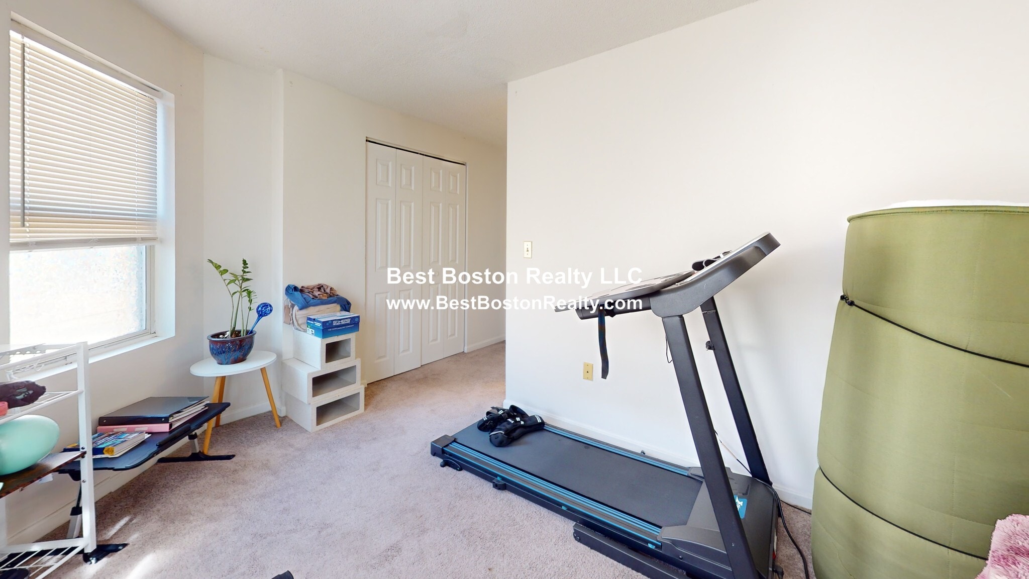 Building Photo - 175 Beacon St