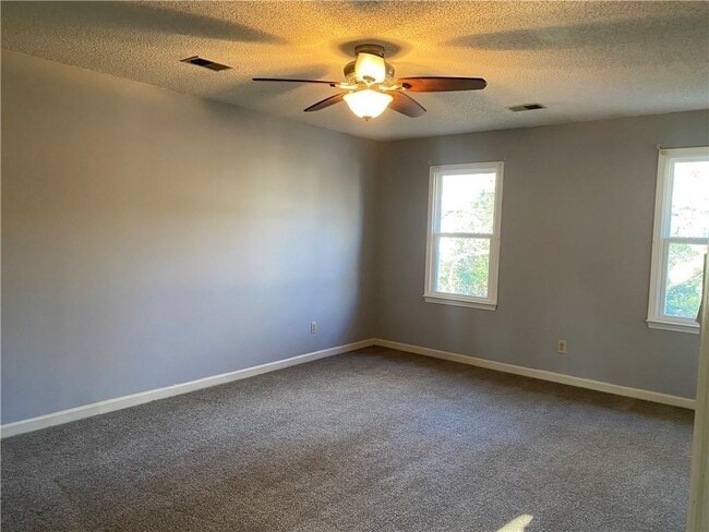 Building Photo - 105 Floss Flower Ct