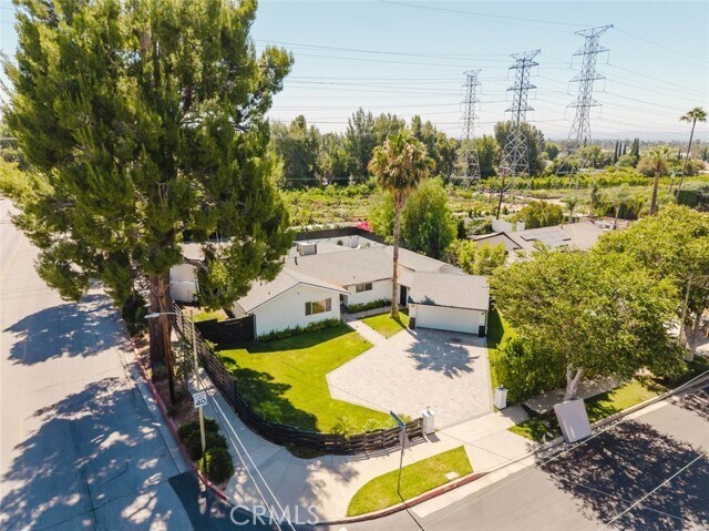 Building Photo - 11072 Chimineas Ave