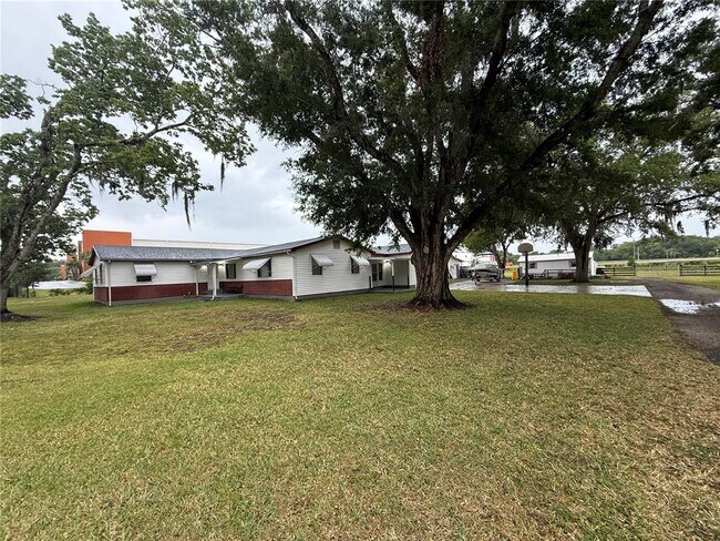 Building Photo - 1800 Demastus Ln