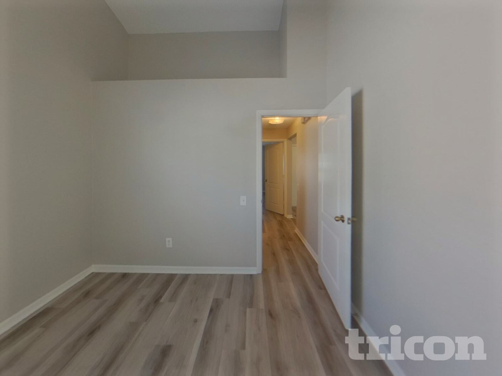 Building Photo - 217 Lakeway Ln