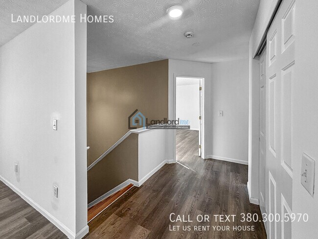 Building Photo - 8111 Royal Elm Dr