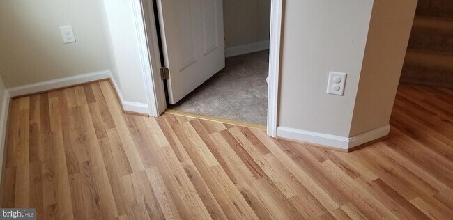 Building Photo - 8022 Forest Ridge Dr