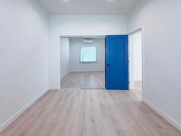 Building Photo - This newly remodeled 1-bedroom, 1-bathroom...