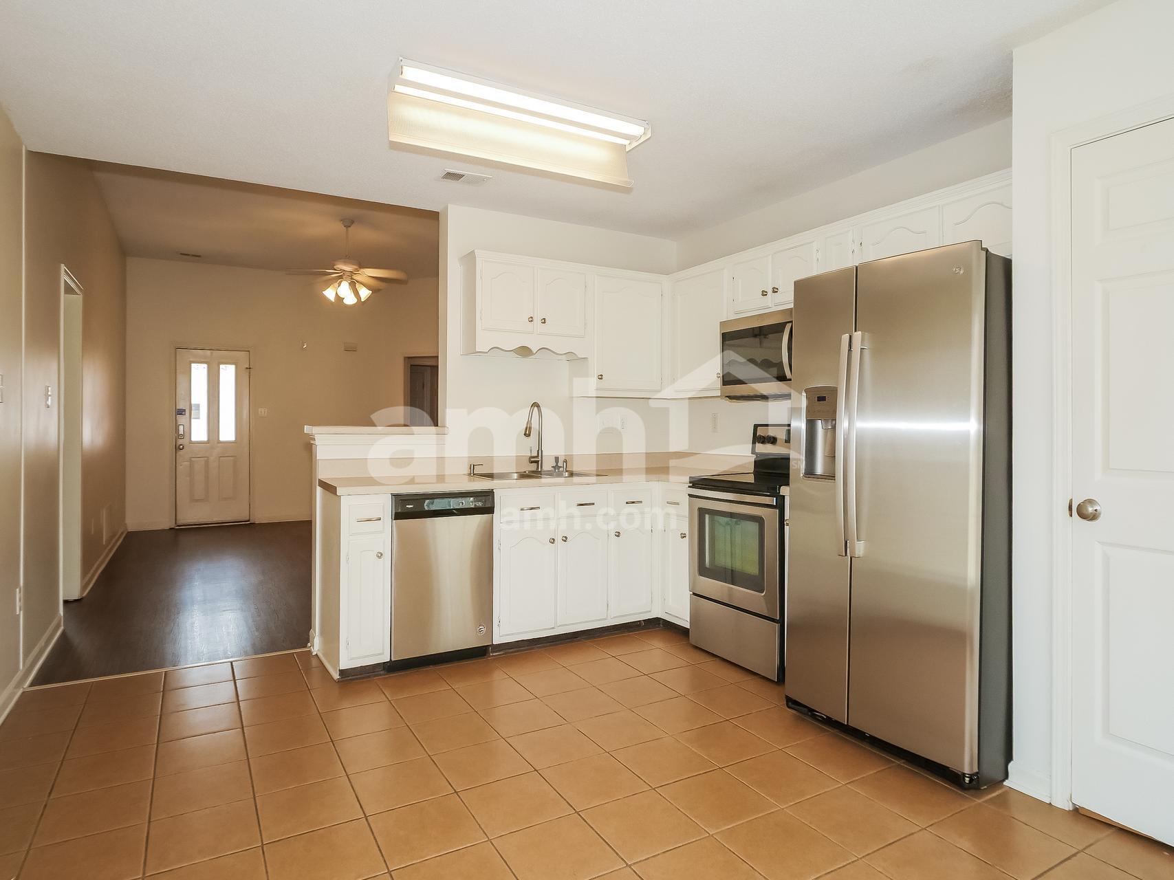 Building Photo - 660 Timber Creek S