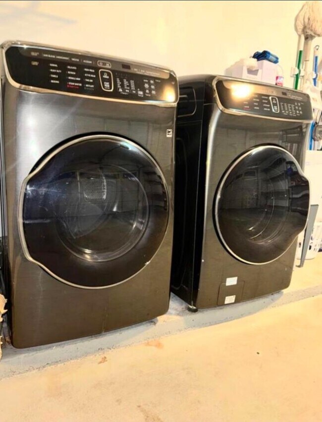 Building Photo - 14810 N 50th St