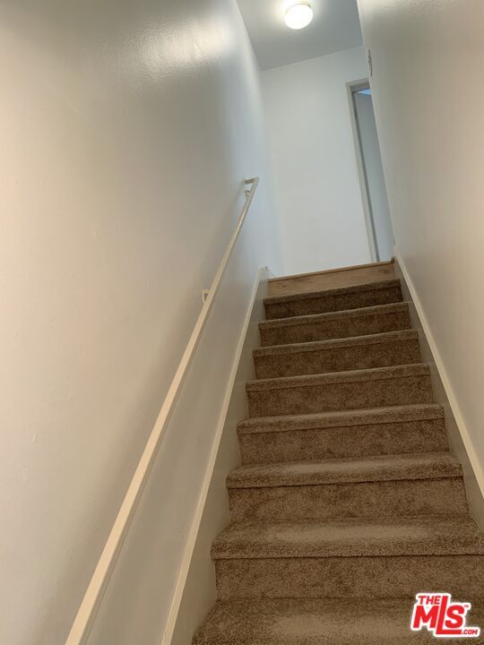Building Photo - 11138 Aqua Vista St