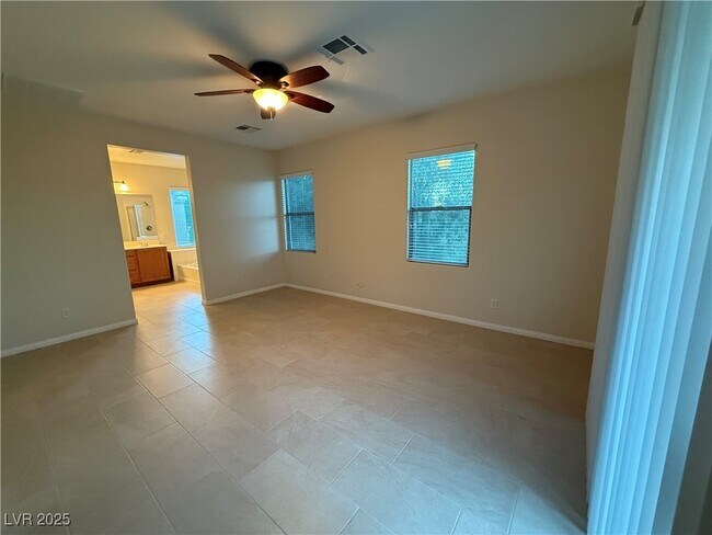 Building Photo - 11921 Luna Del Mar Ln