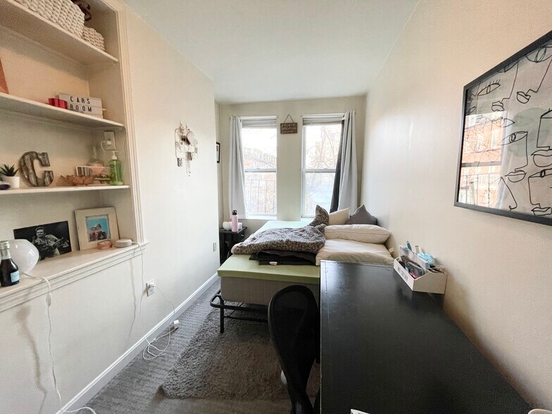 Building Photo - 588 Columbus Ave