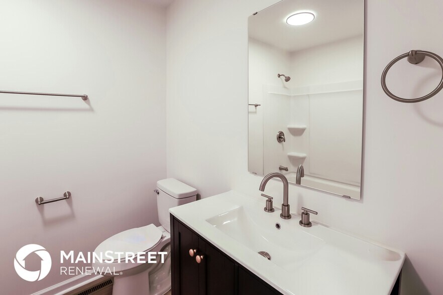 Building Photo - 11119 N Harrison St