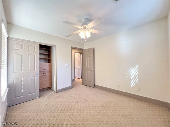 Building Photo - 1605 Ravanusa Dr