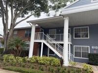 Building Photo - Convenient 2/2 Orlando Condo – Water & Garbage Included!