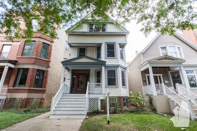 Building Photo - 2108 W Addison-1