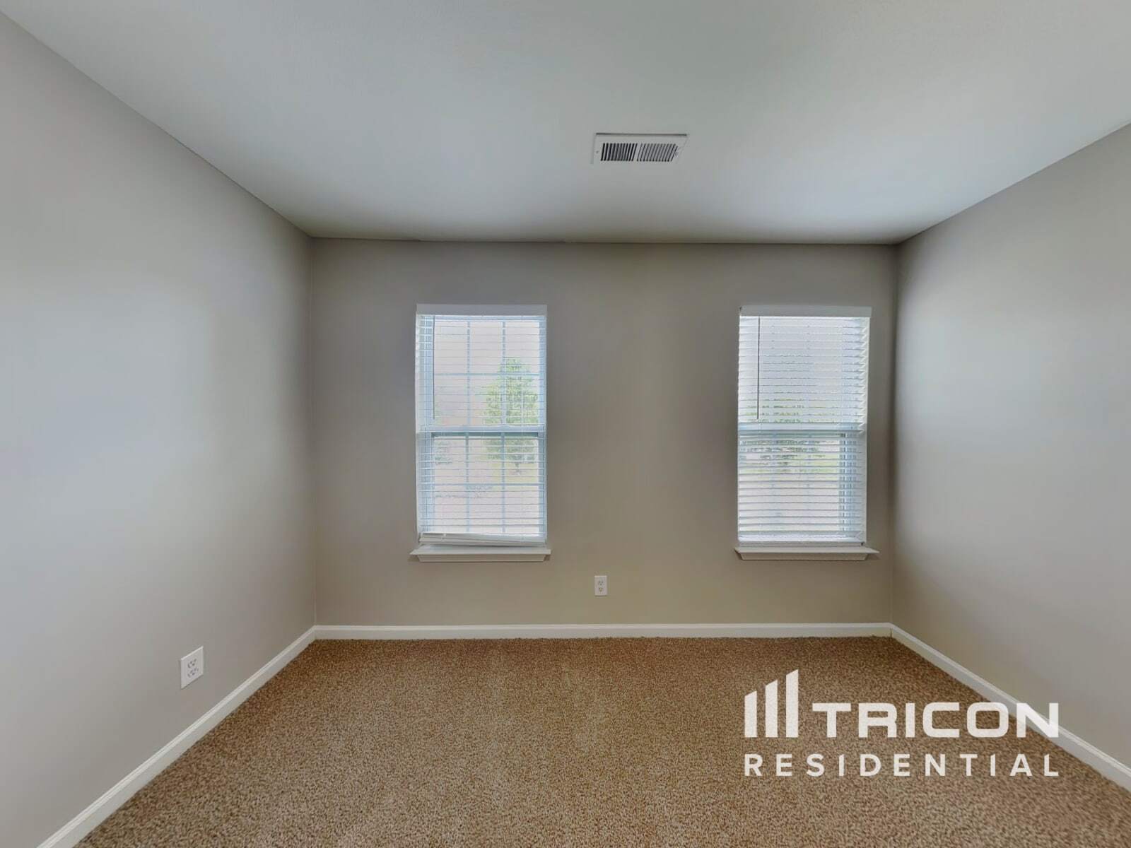 Building Photo - 3504 Whitworth Dr