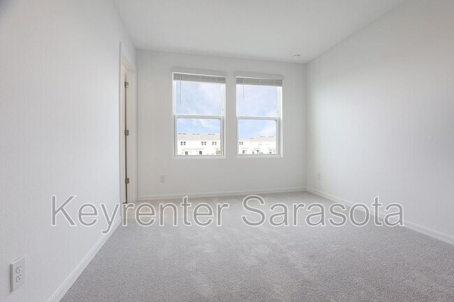 Building Photo - 16515 San Nicola Pl