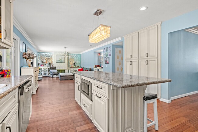 Building Photo - Spacious 4BR Family Retreat w Private Pool