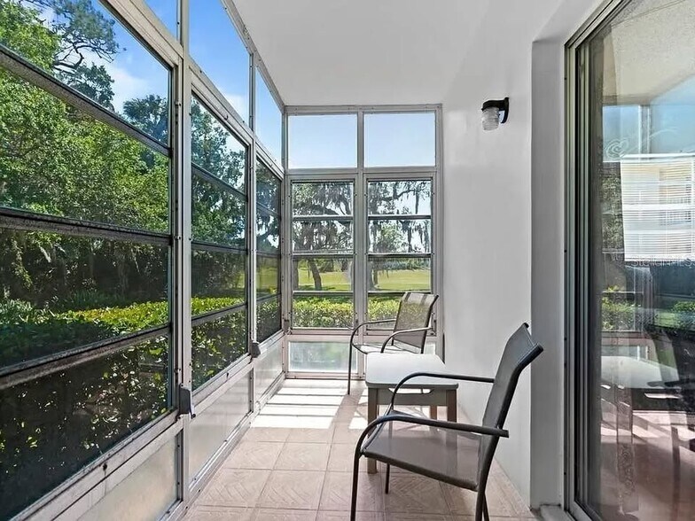 Building Photo - 7 Vista Gardens Trl