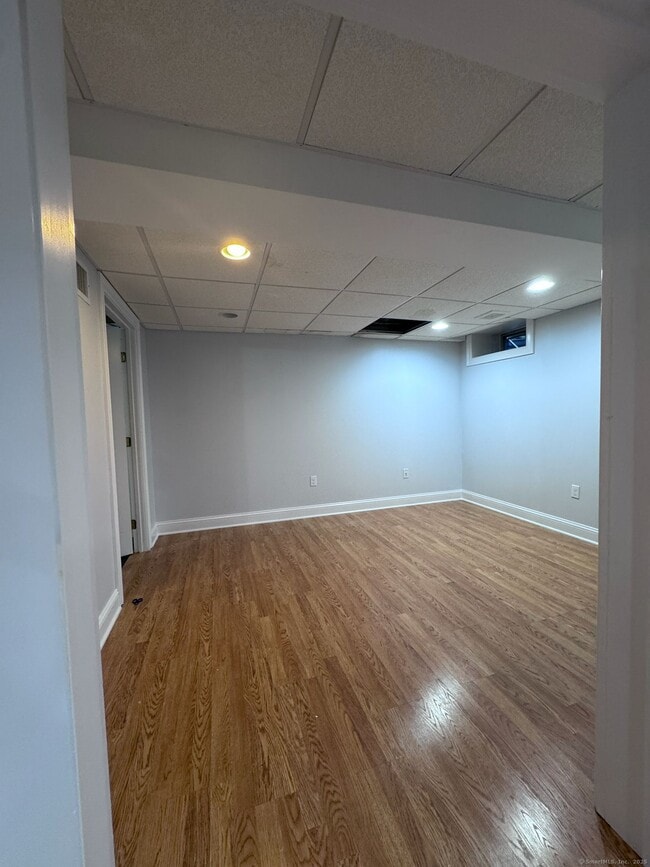 Building Photo - 8 Ellsworth Pl