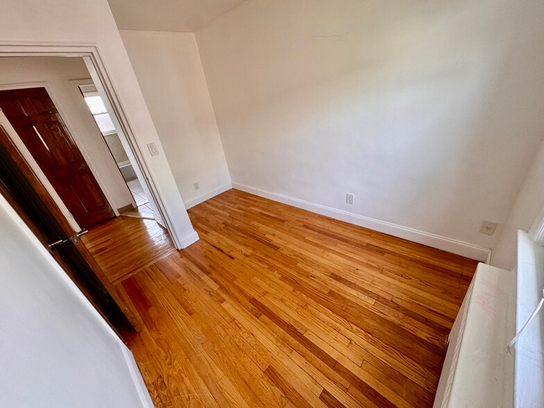 Bedroom 3 - 1624 Ohm Ave
