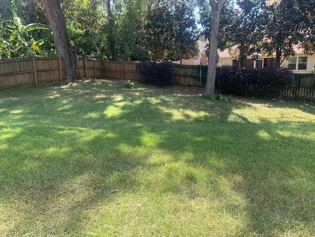 Building Photo - 4716 Plantation View Dr