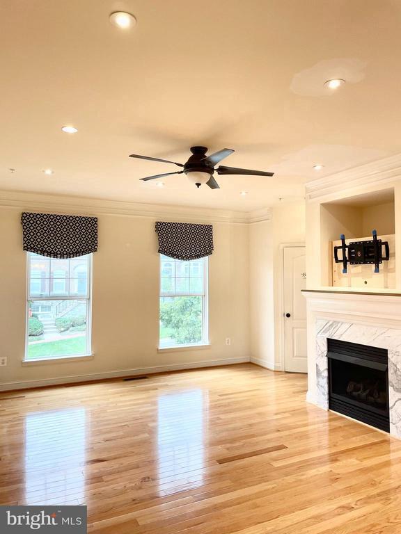 Building Photo - 12817 Clarks Crossing Dr