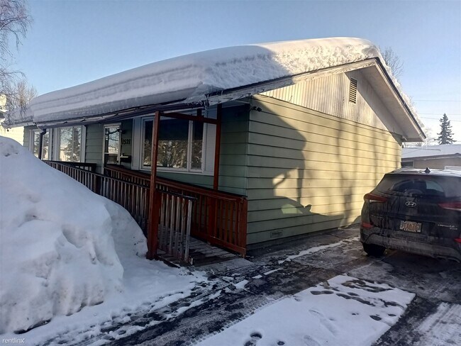 Building Photo - 3 br, 1 bath House - 1521 Beaver Pl
