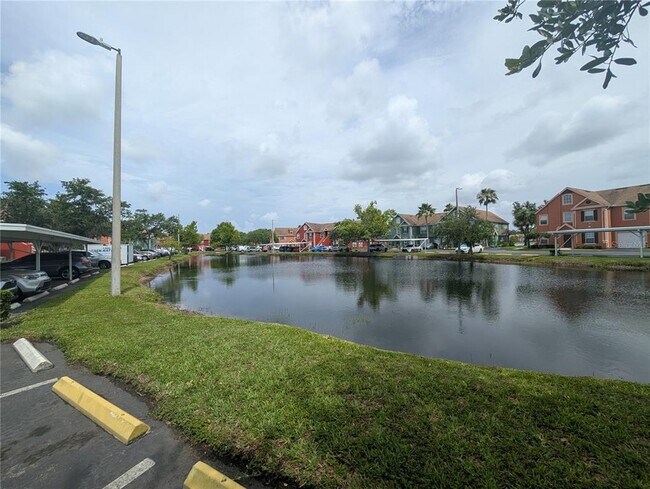 Building Photo - 10562 Windsor Lake Ct