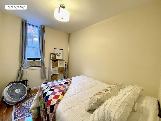 Building Photo - 448 W 55th St