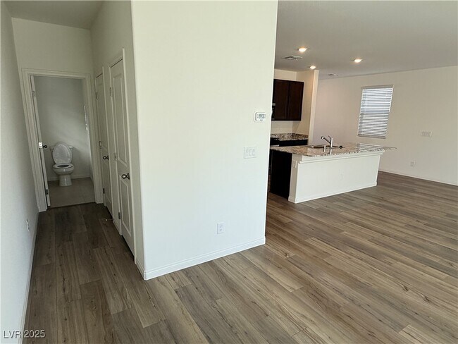 Building Photo - 5929 Violet Crown St